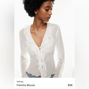 Aritizia Wilfred frenchy blouse. Size medium.